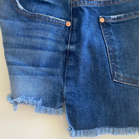 7 FOR ALL MANKIND Desert Oasis Denim Womens High Rise Cut Off Frayed Edges Short - Picture 6 of 15